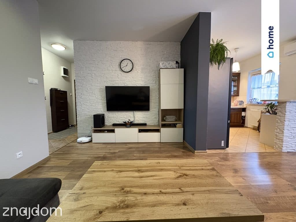 3 pokoje, 57 m², ostatnie piętro, garaż, taras, c.