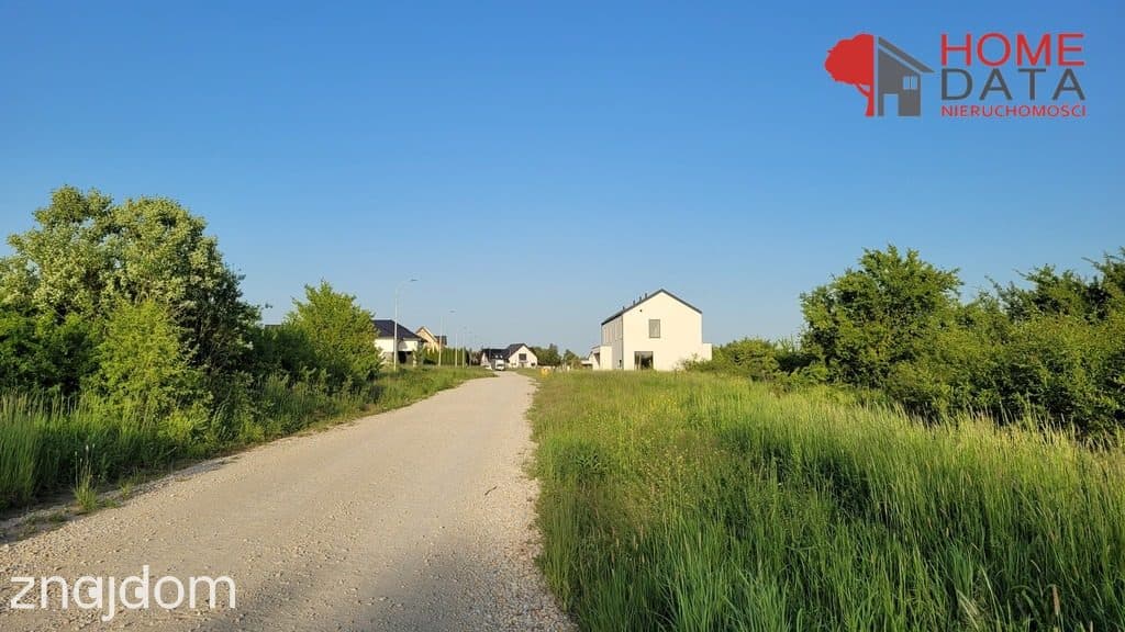 Zgrabna działka pod dom jednorodzinny - zdjęcie 2