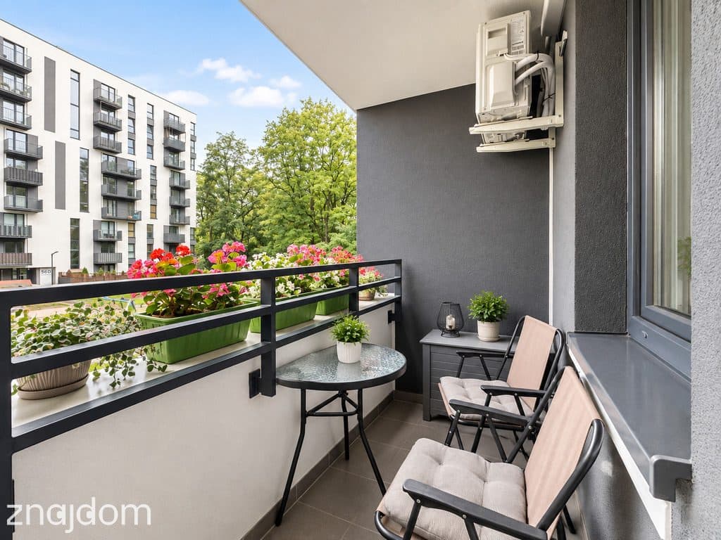 widok na park | 35,24 m² | os. Piastów 56C - zdjęcie 9