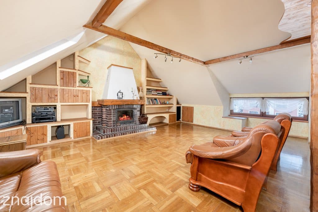 NOWY TARG | PRZESTRONNY DOM | 3 APARTAMENTY