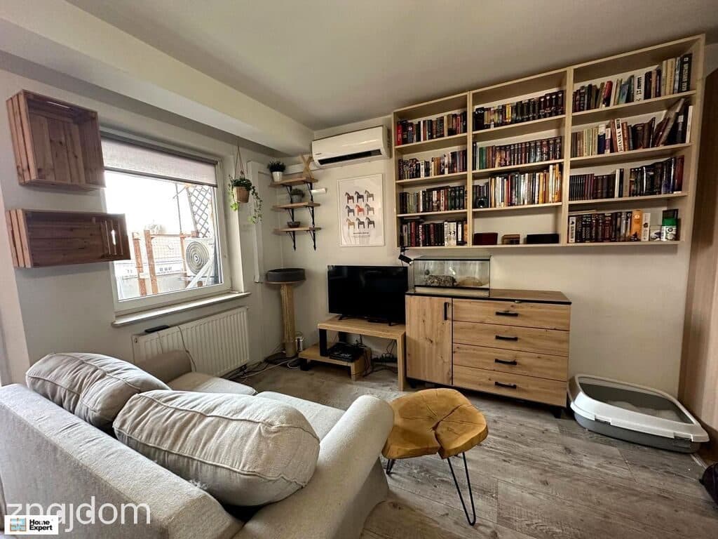 Piękna kawalerka w Centrum Śródmieścia - zdjęcie 2