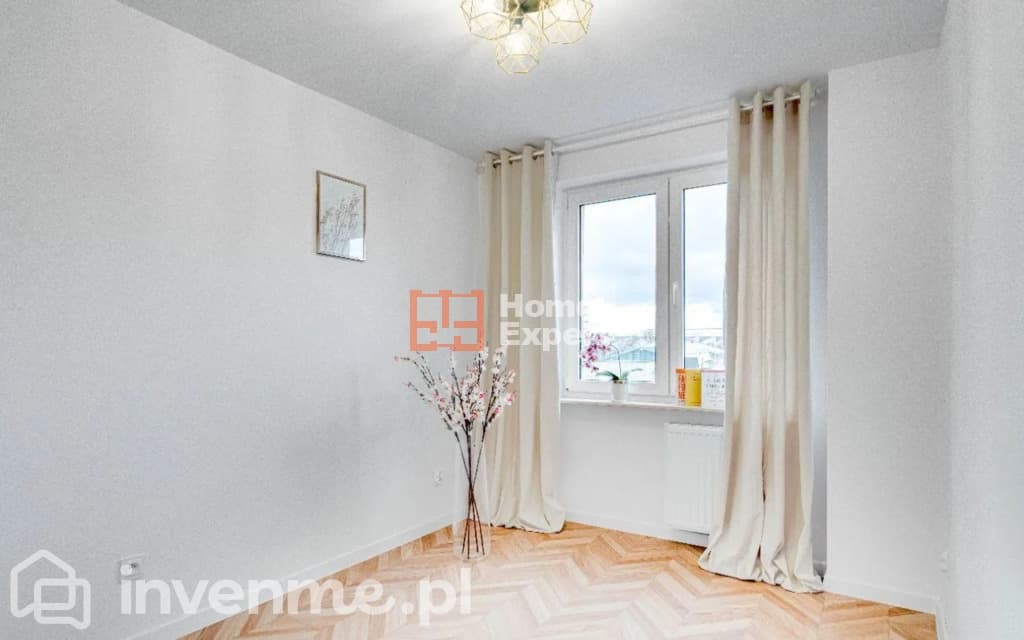Nowoczesne mieszkanie z ogródkiem i balkonem - zdjęcie 7