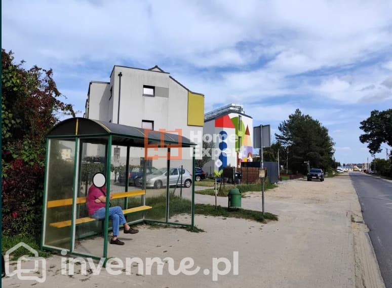 Atrakcyjne Mieszkanie w Narożnej Zabudowie - zdjęcie 8