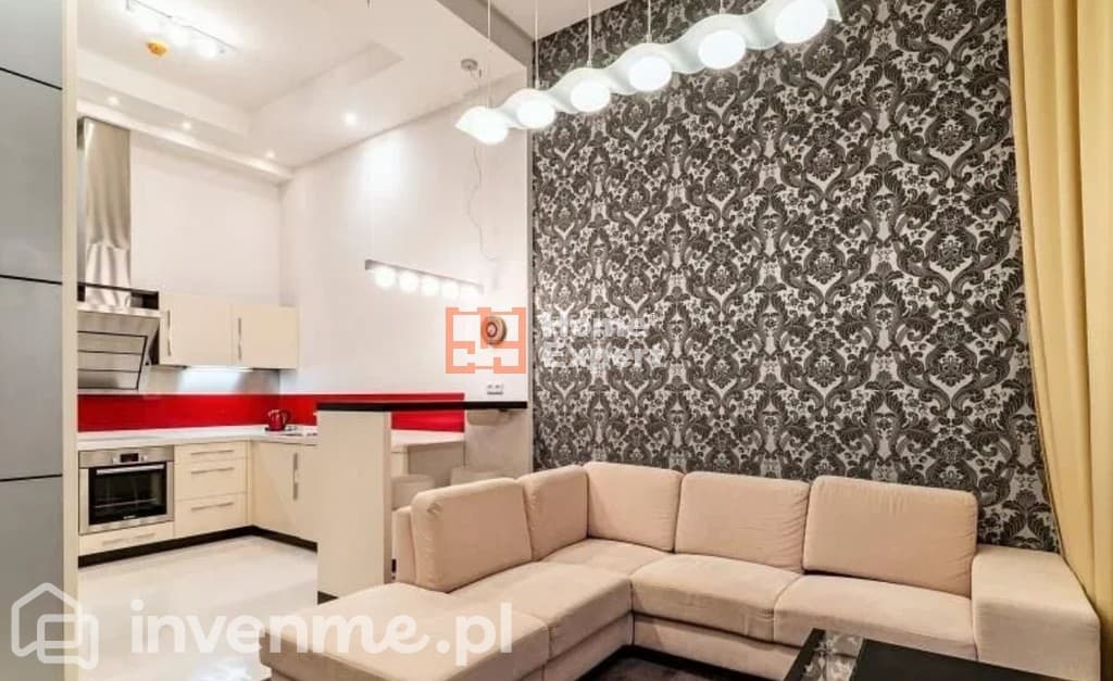 Dwa pokoje z balkonem i garażem w centrum - zdjęcie 4