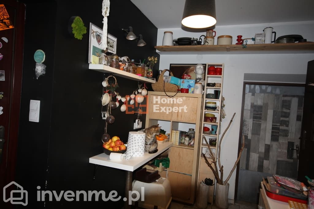 Przestronne, trzypokojowe mieszkanie w centrum - zdjęcie 9
