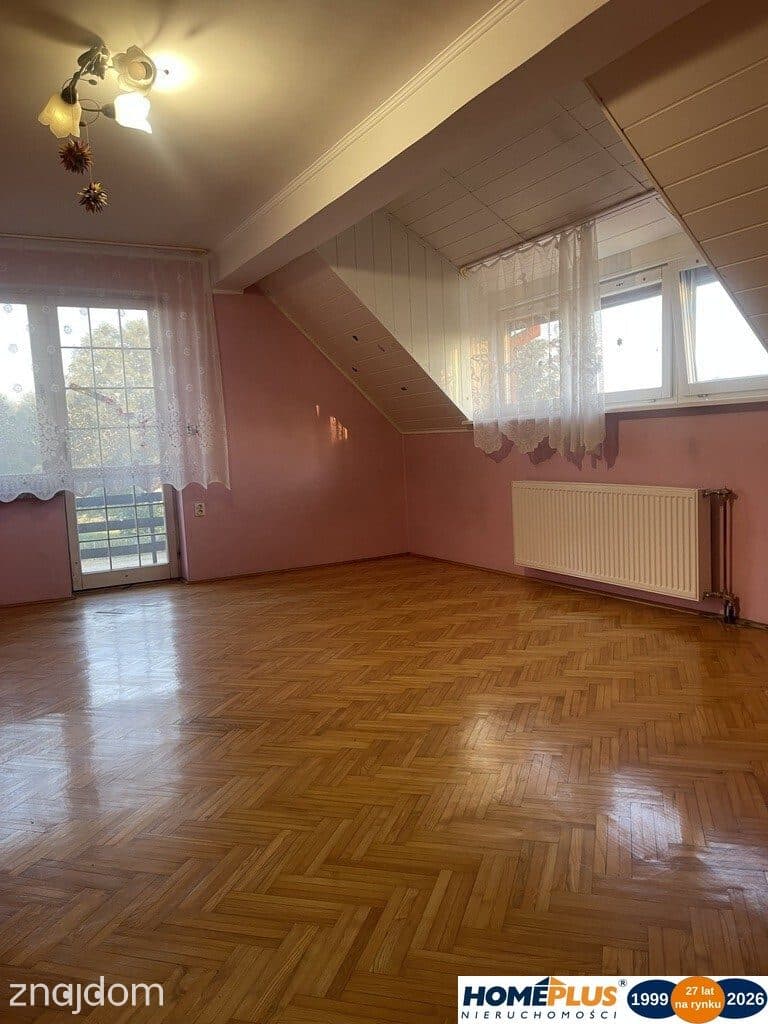 Przestronny dom 300 m², 9 pokoi, działka 800 m² - zdjęcie 4