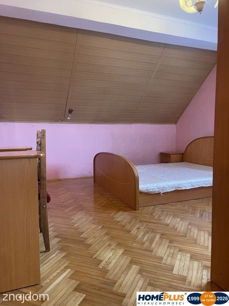 Przestronny dom 300 m², 9 pokoi, działka 800 m² - zdjęcie 7