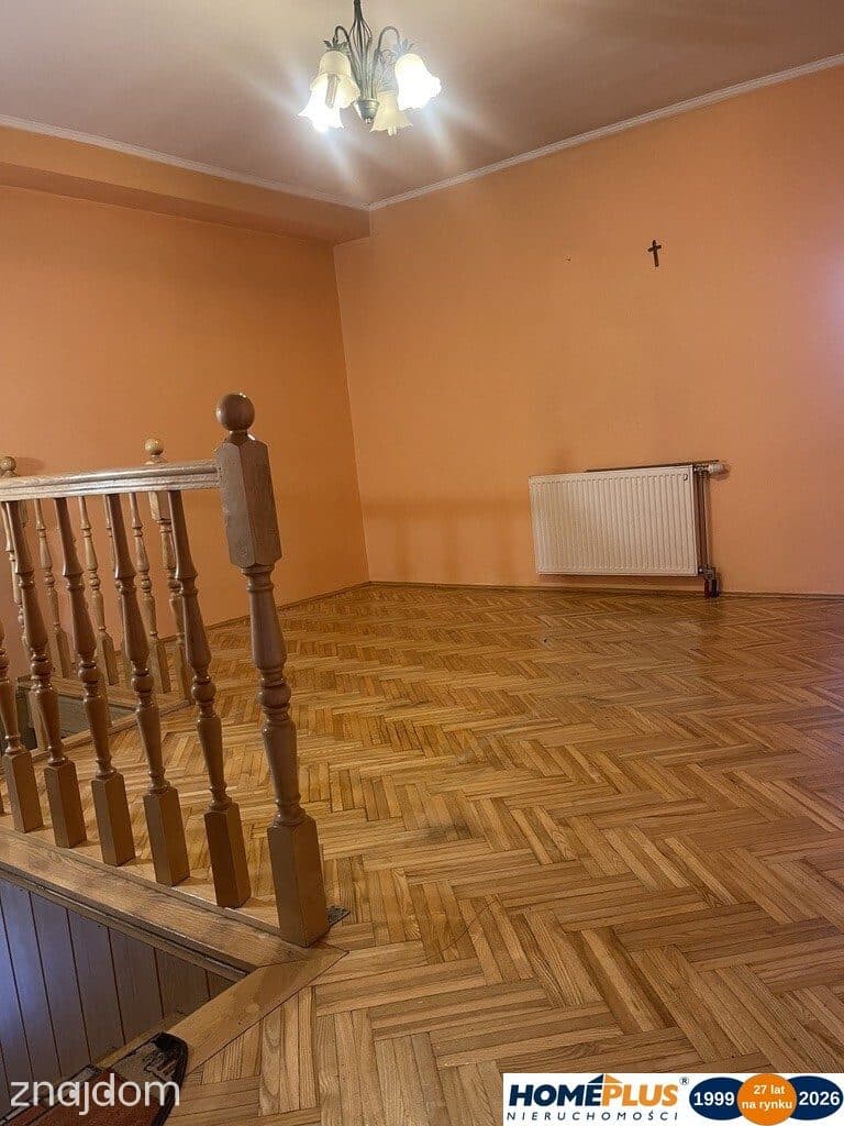 Przestronny dom 300 m², 9 pokoi, działka 800 m² - zdjęcie 12