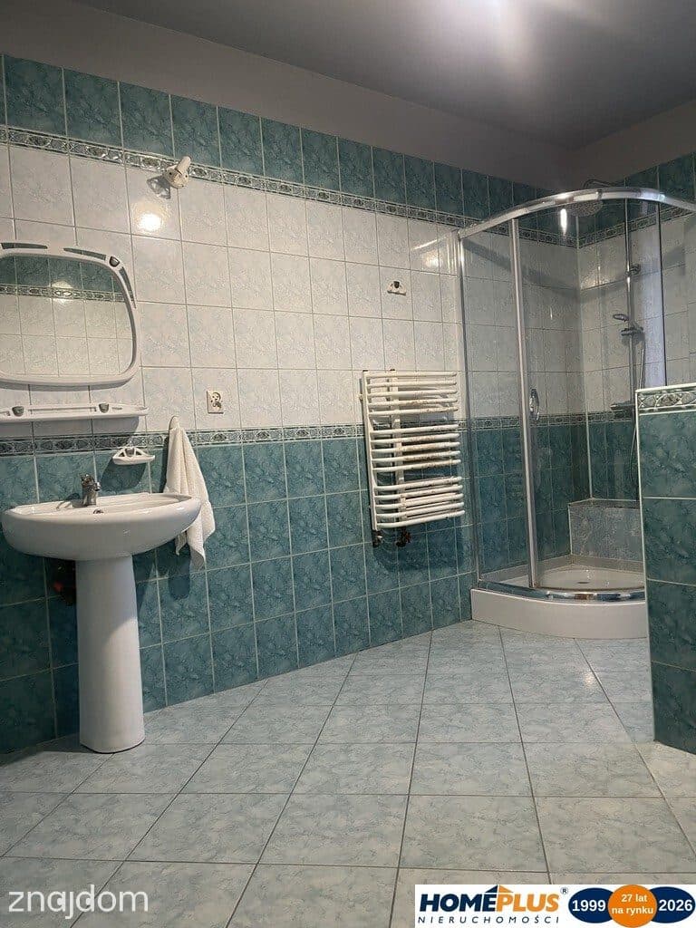 Przestronny dom 300 m², 9 pokoi, działka 800 m² - zdjęcie 17