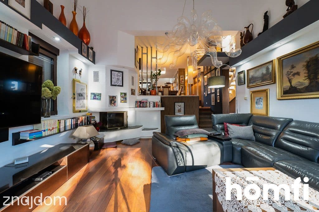 LUKSUSUWY DOM Z PIĘKNYM OGRODEM I BASENEM - zdjęcie 7
