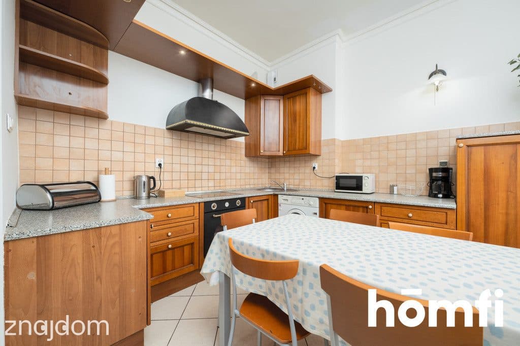 Przestronny apartament, 3 pok., 87m2 w samym Rynku - zdjęcie 10