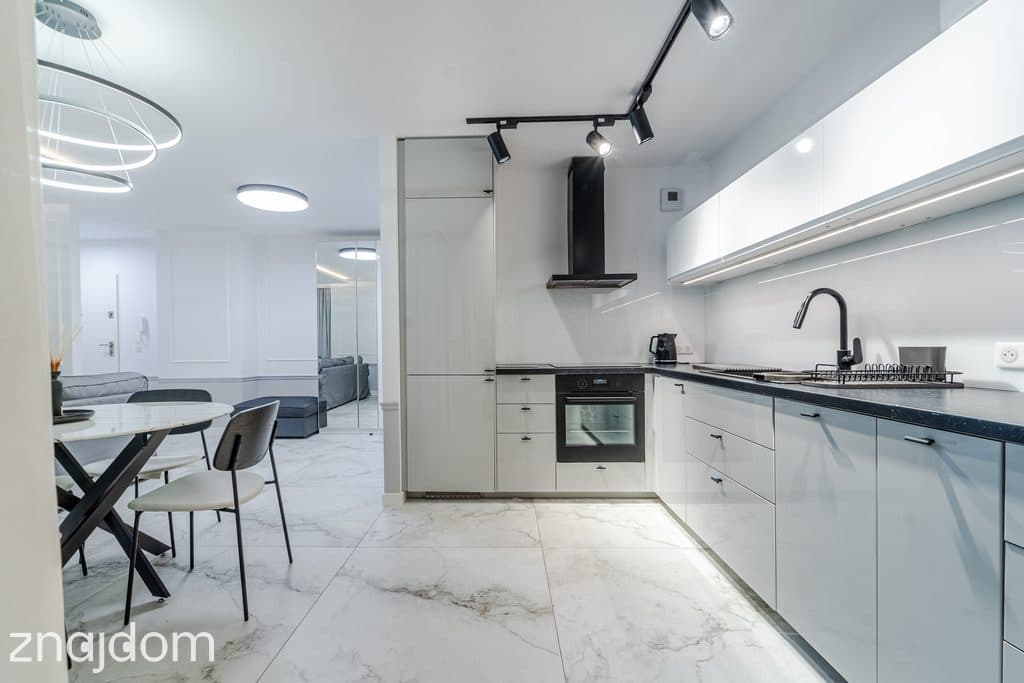 Apartament w Śródmieściu - zdjęcie 14