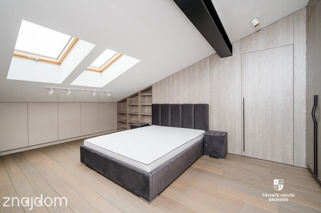 Dwupoziomowy, wykończony apartament z tarasem - zdjęcie 8