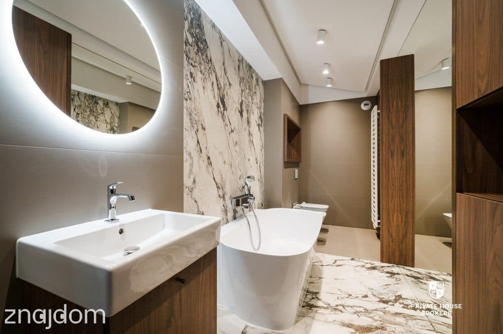 Dwupoziomowy, wykończony apartament z tarasem - zdjęcie 19