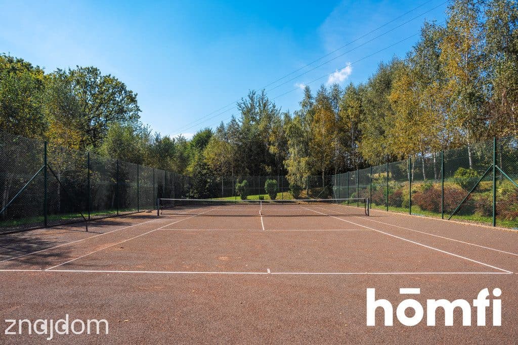 Dom z kortem tenisowym i 5000 m² działki - zdjęcie 7