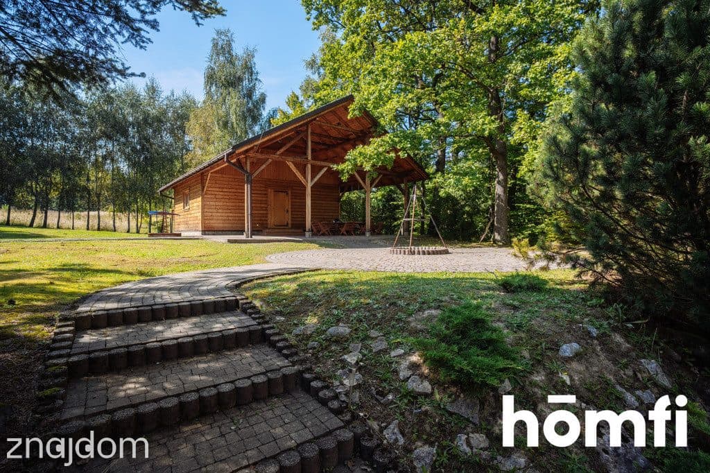 Dom z kortem tenisowym i 5000 m² działki - zdjęcie 10