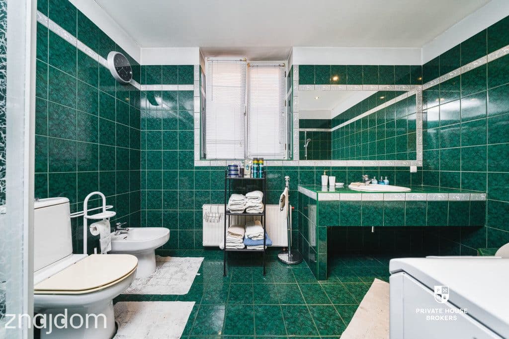 Luksusowa rezydencja 387m² na przestronnej działce - zdjęcie 10