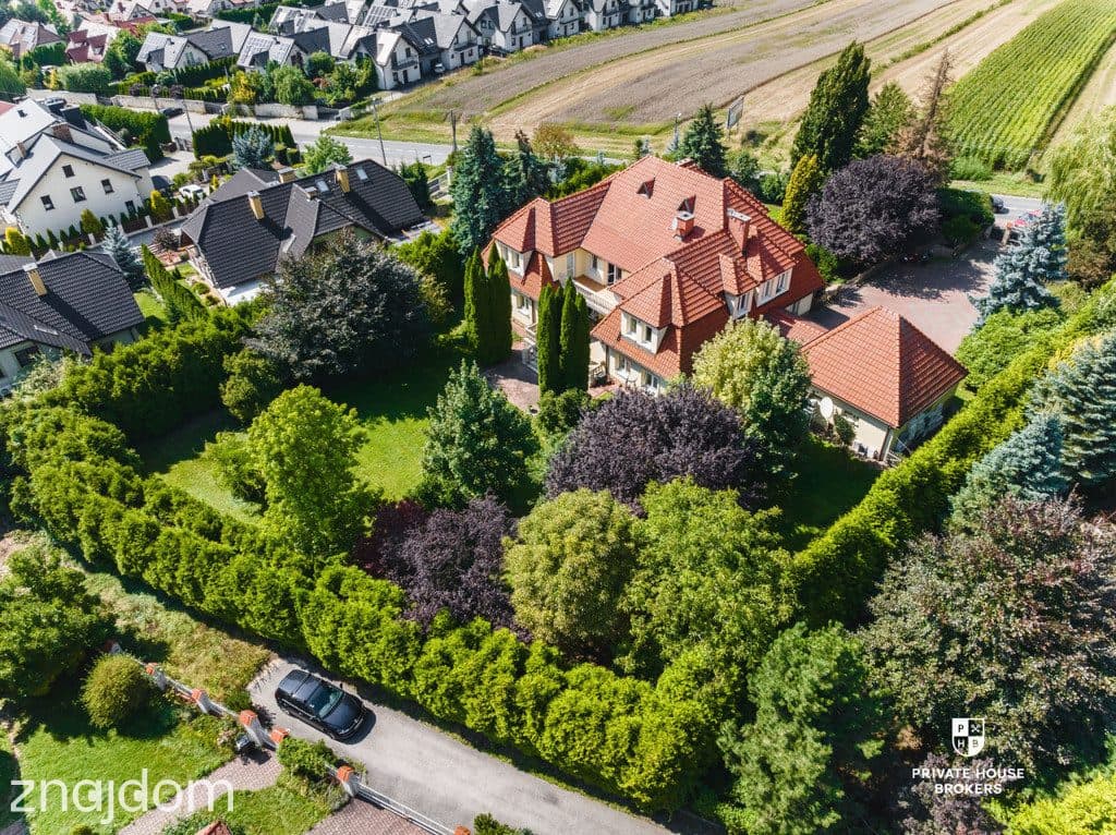 Luksusowa rezydencja 387m² na przestronnej działce - zdjęcie 17