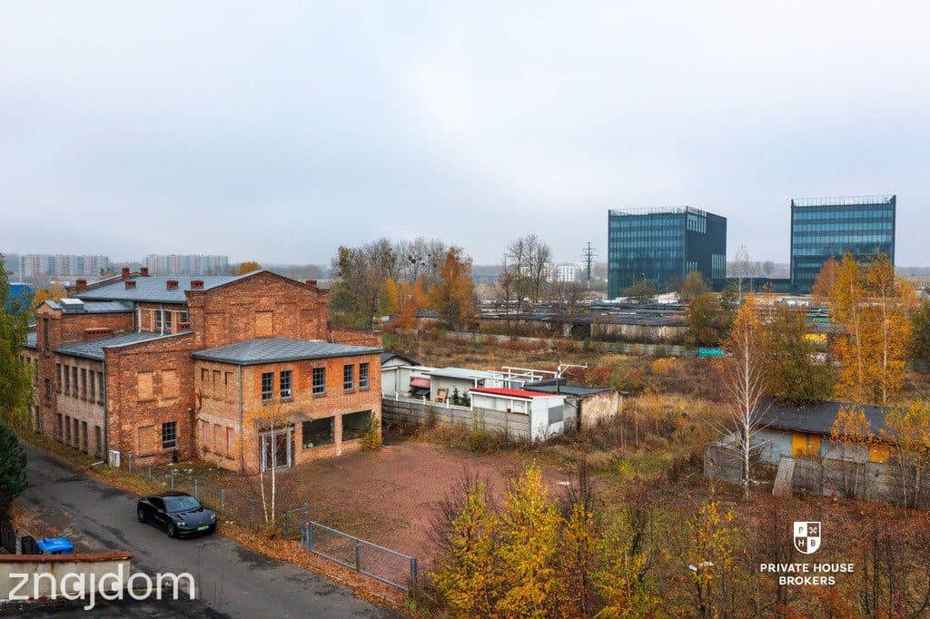 grunt wraz z budynkiem biurowym w centrum Katowic