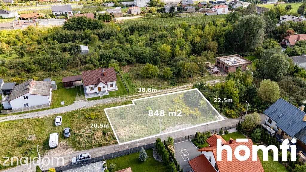 Wygodna działka z mediami, pod budowę domu