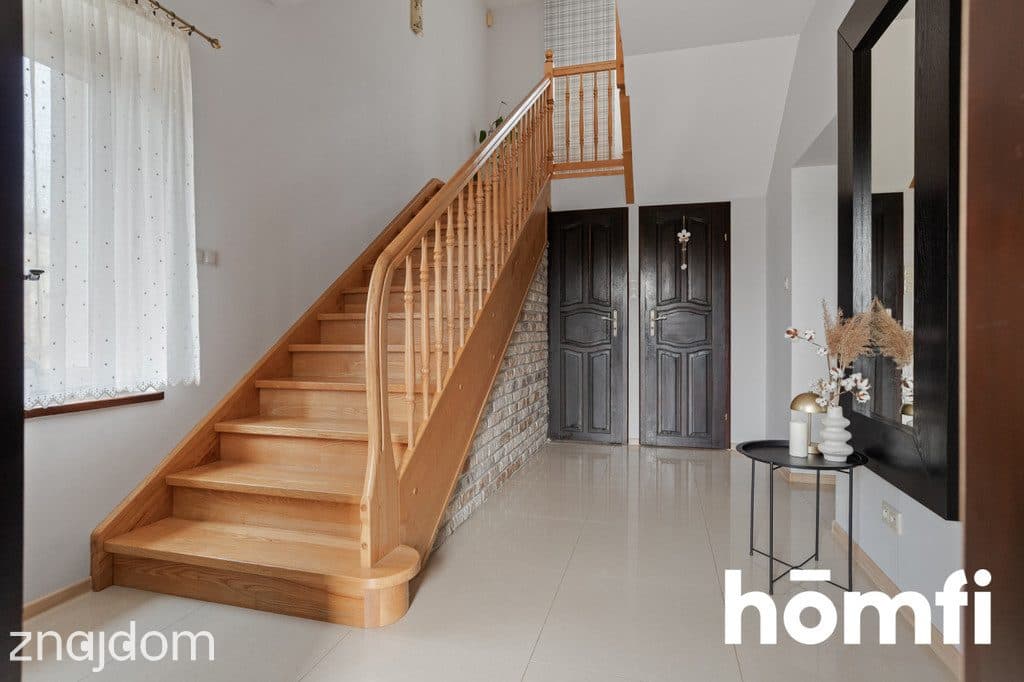 Idealna inwestycja – wyjątkowy dom w sercu Plewisk - zdjęcie 9