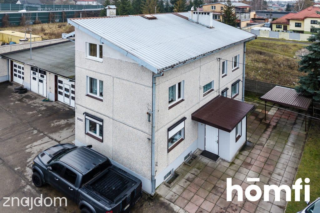 Dom z warsztatem 490 m² przy A1 i Trasie Górnej
