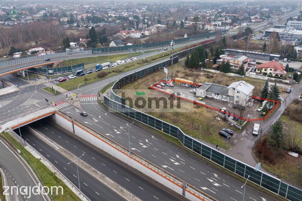 Dom z warsztatem 490 m² przy A1 i Trasie Górnej - zdjęcie 3