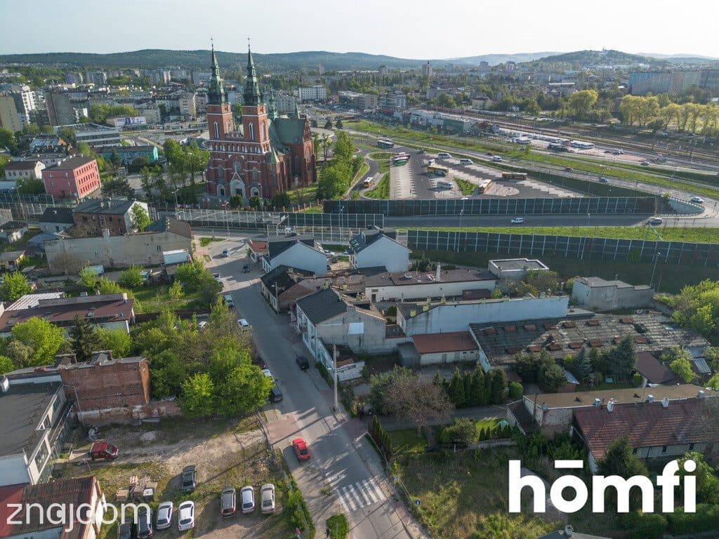 Dom z potencjałem inwestycyjnym, blisko dworca - zdjęcie 8