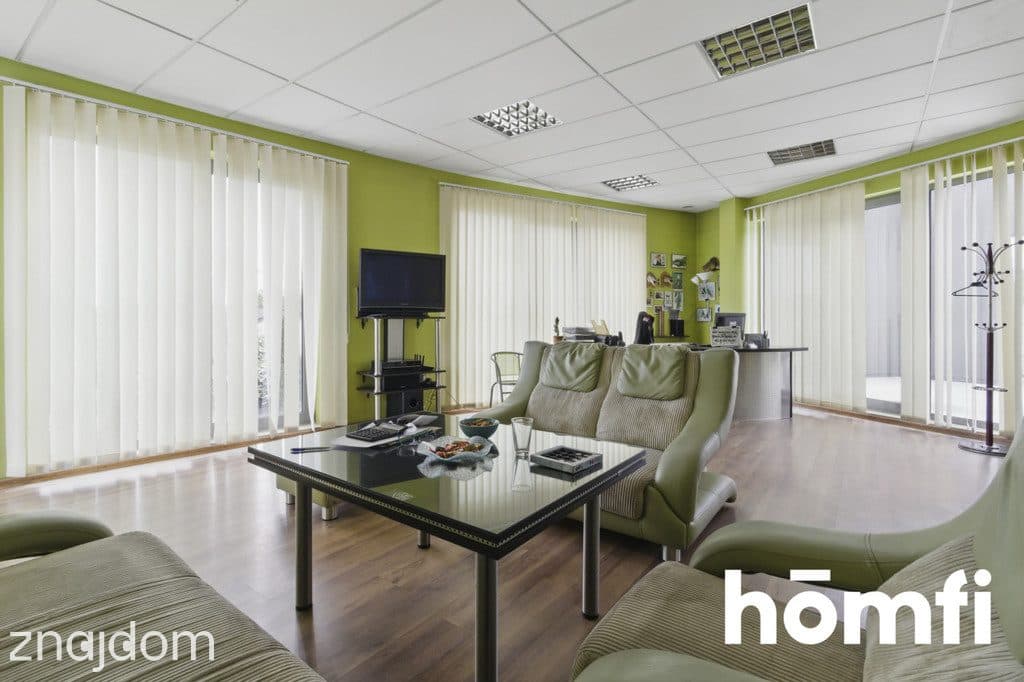Kompleks budynków biurowo-magazynowych - zdjęcie 10
