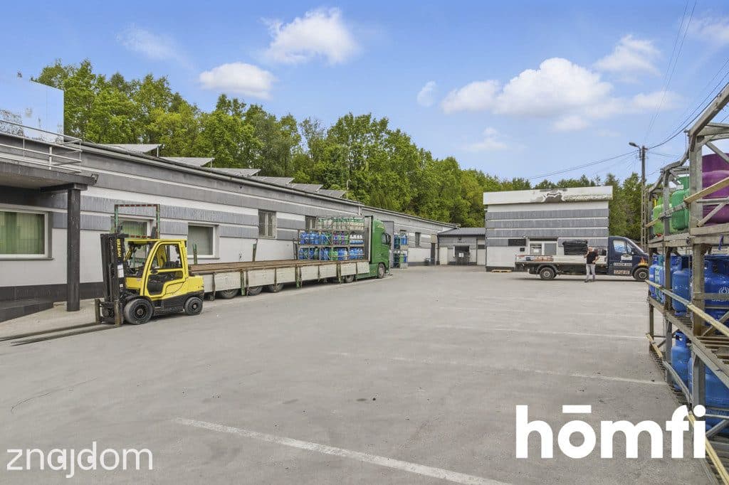 Kompleks budynków biurowo-magazynowych - zdjęcie 17