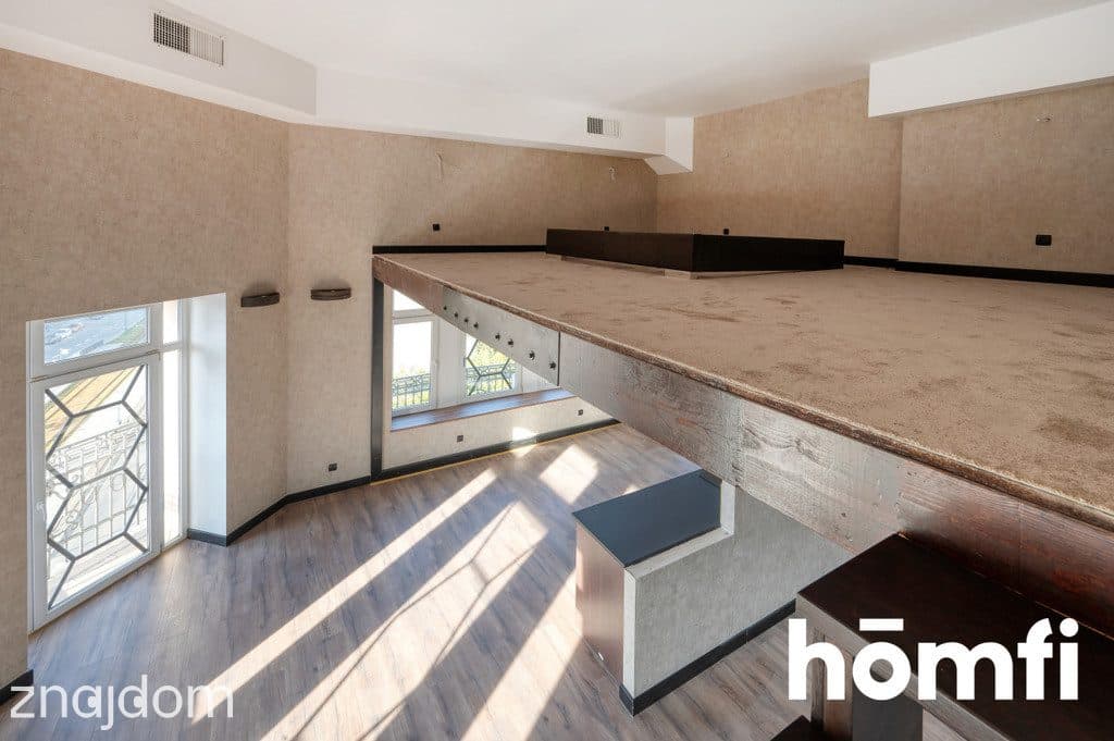 Apartament z antresolą i niepowtarzalnym widokiem - zdjęcie 6