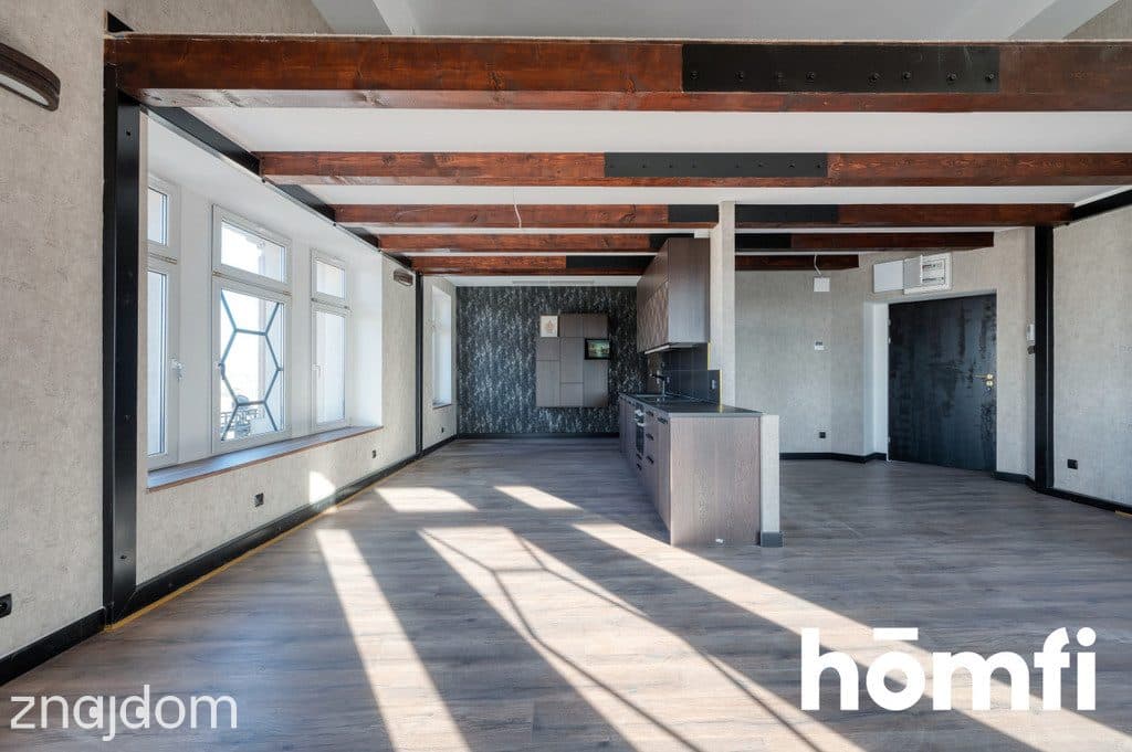 Apartament z antresolą i niepowtarzalnym widokiem - zdjęcie 9