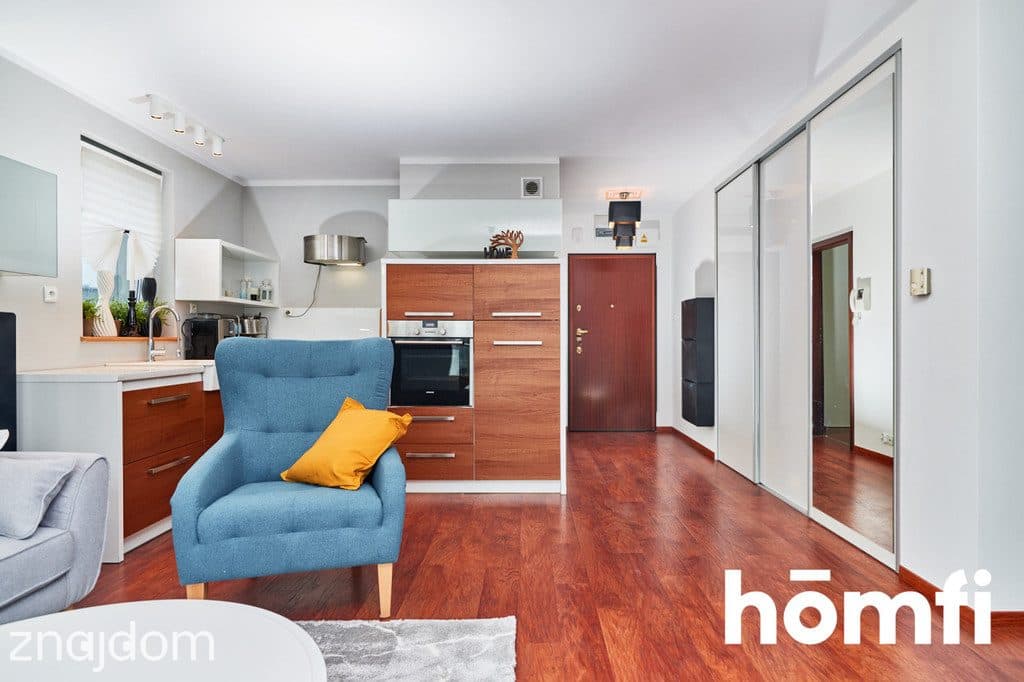 3-pokojowy apartament na Starym Mieście 63m2 - zdjęcie 3