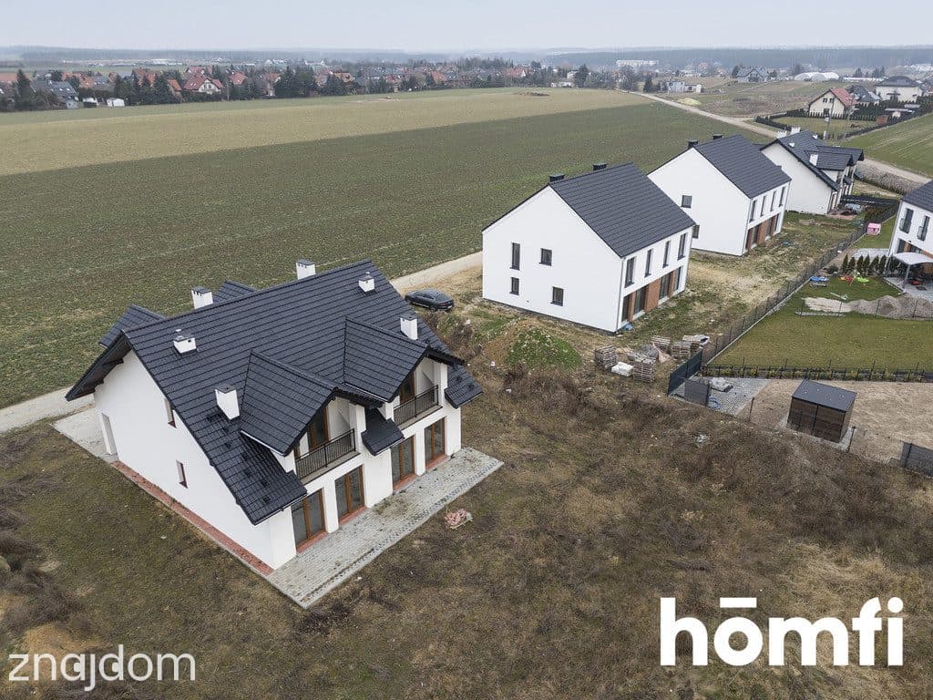 DOM Z OGRODEM W DASZEWICACH (GMINA MOSINA)