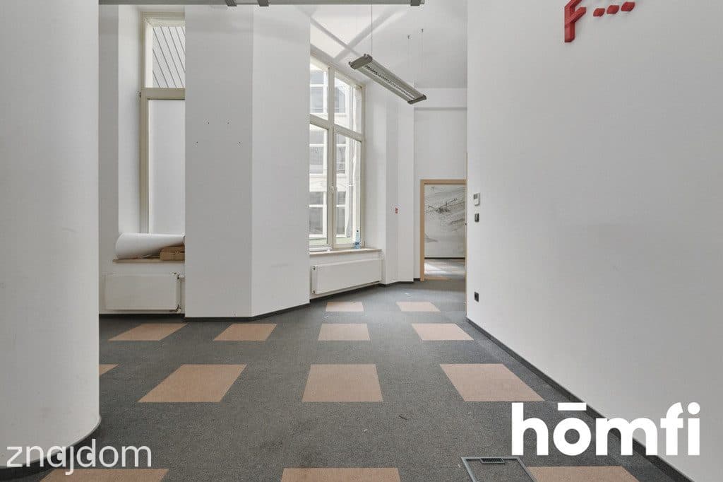 Na wynajem przestronny lokal 260 m2 Rynek 1 piętro - zdjęcie 3