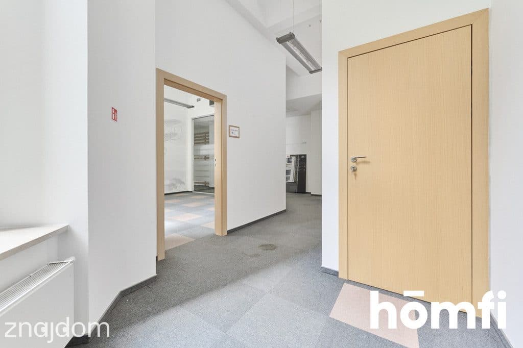Na wynajem przestronny lokal 260 m2 Rynek 1 piętro - zdjęcie 5