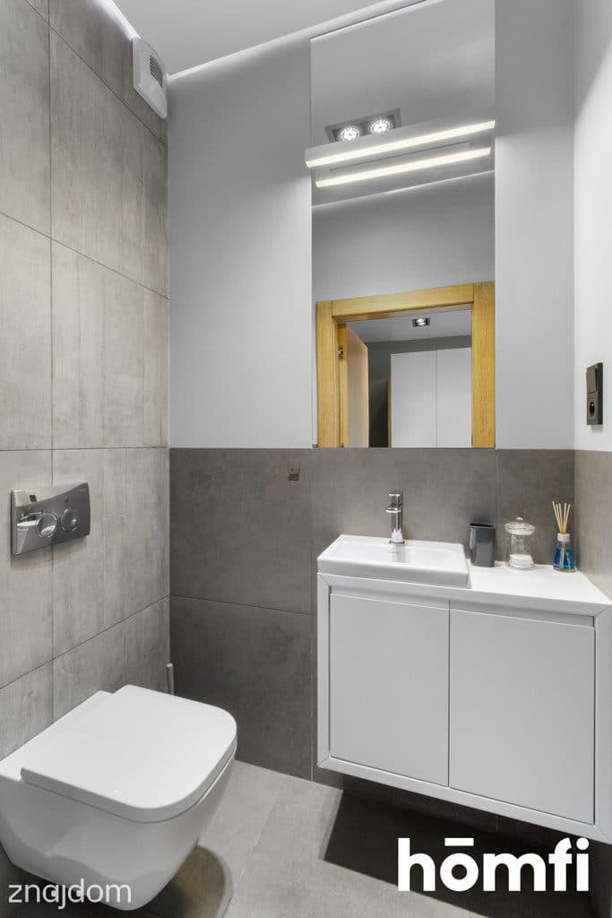 Przestronny apartament na ostatnim piętrze! - zdjęcie 8