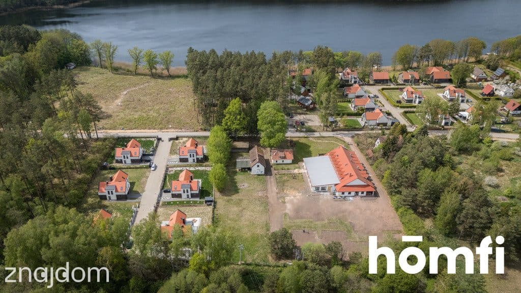 Działka pod inwestycję z prywatną plażą i pomostem - zdjęcie 2