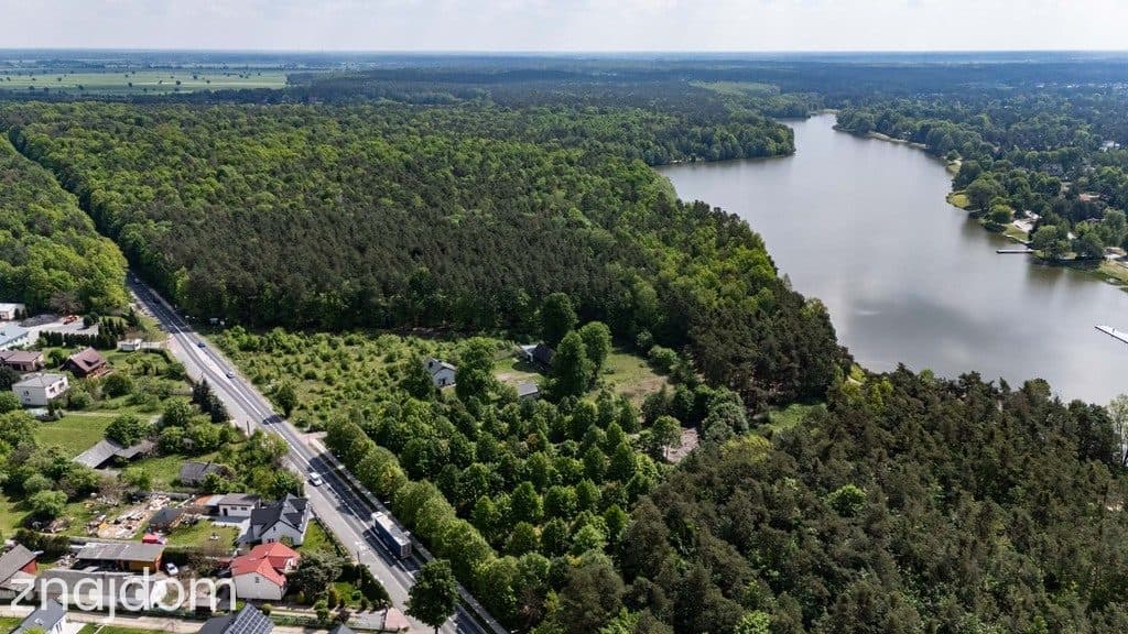 Dom z gospodarstwem przy zalewie w Siczkach - zdjęcie 13