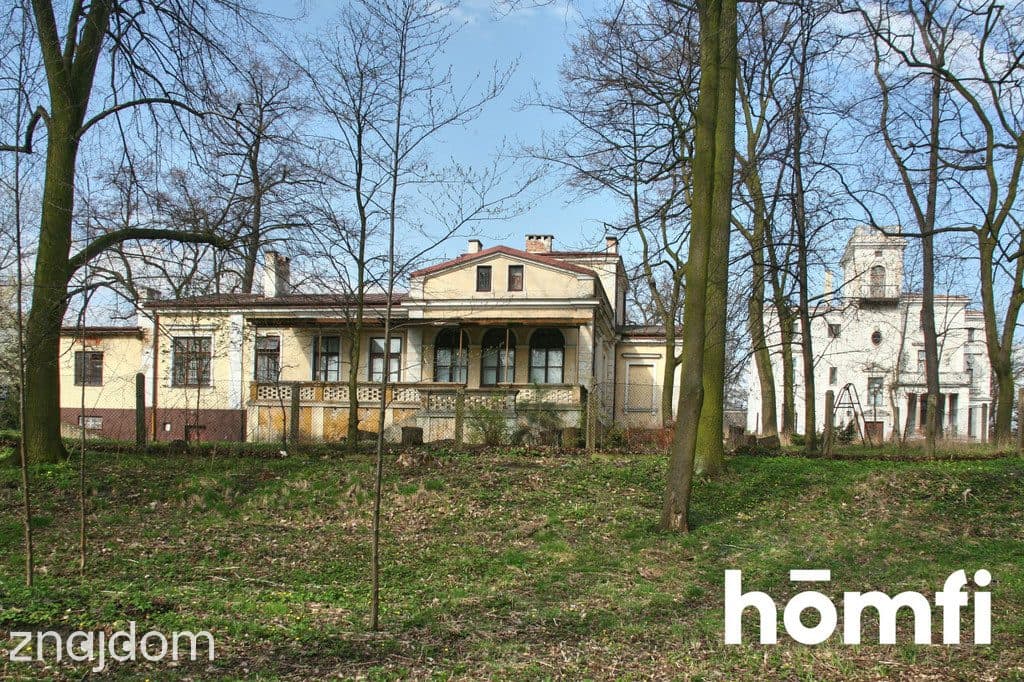 Zabytkowa willa nad rzeką z dużą działką - zdjęcie 8