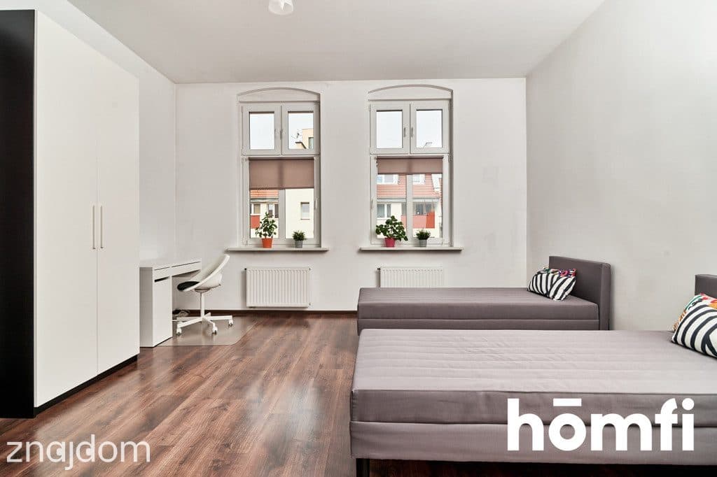 Przestronne 115 m² w sercu miasta - kamienica - zdjęcie 2