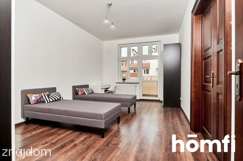 Przestronne 115 m² w sercu miasta - kamienica - zdjęcie 4