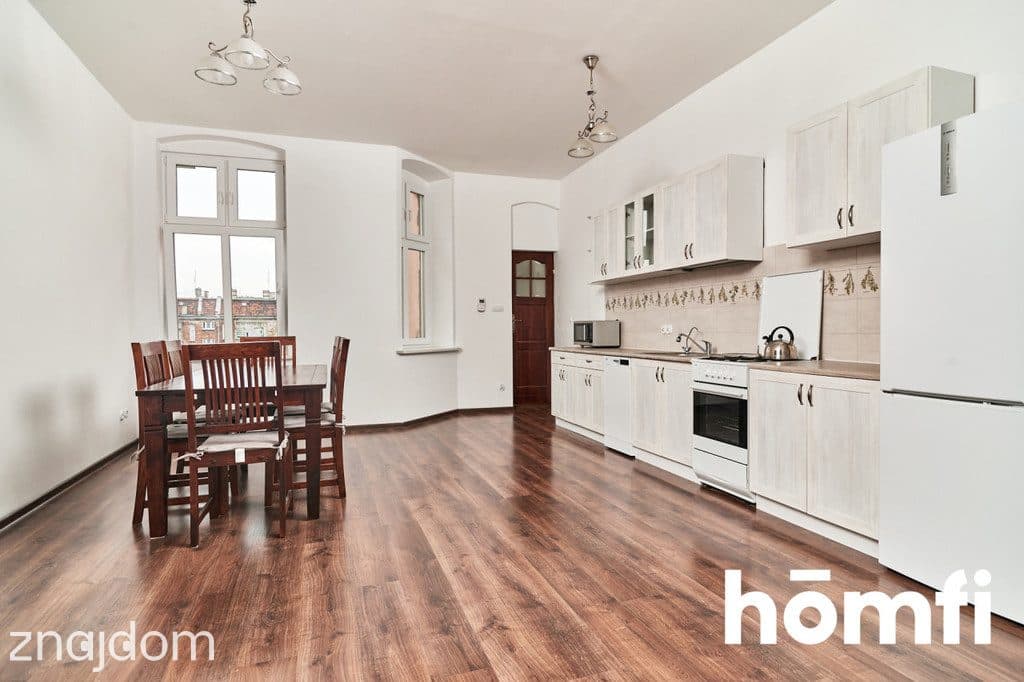 Przestronne 115 m² w sercu miasta - kamienica - zdjęcie 8