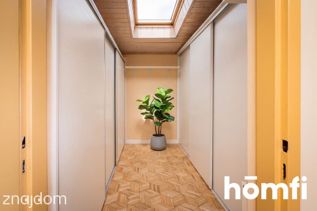 Penthouse z fotowoltaika i szklanym sufitem - zdjęcie 9