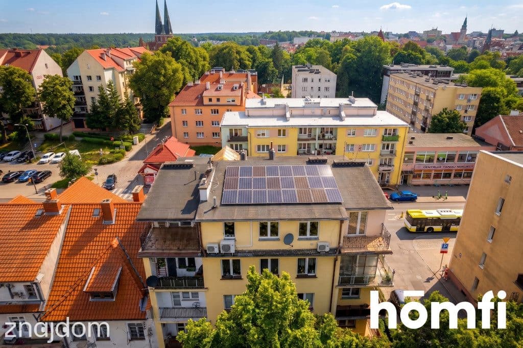 Penthouse z fotowoltaika i szklanym sufitem - zdjęcie 15
