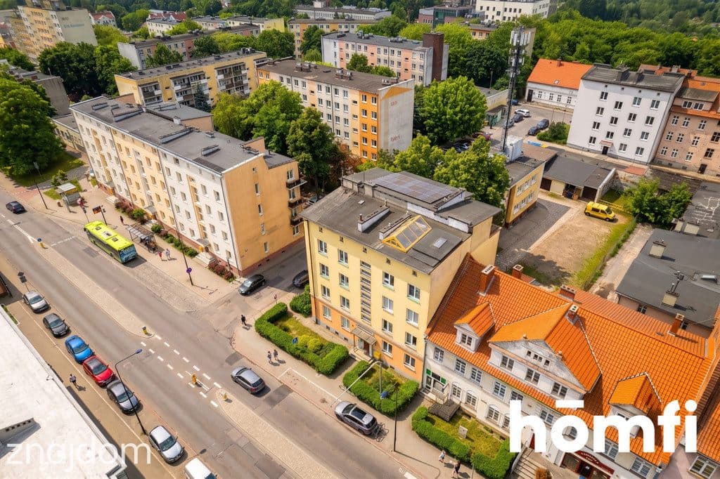 Penthouse z fotowoltaika i szklanym sufitem - zdjęcie 16