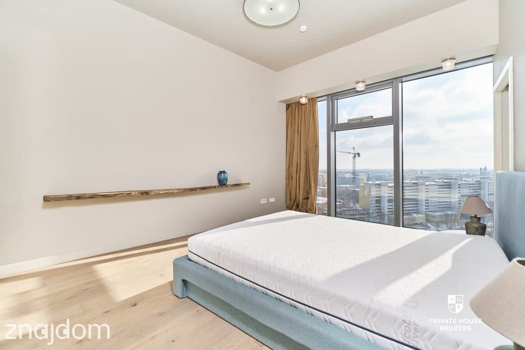 Apartament w żaglu Sky Tower - 107m2, 3 pokoje - zdjęcie 11