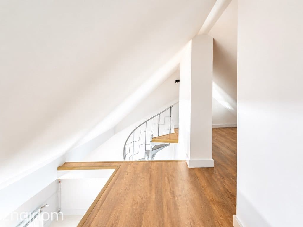 Mieszkanie z antresolą po remoncie | 44 m² | - zdjęcie 3