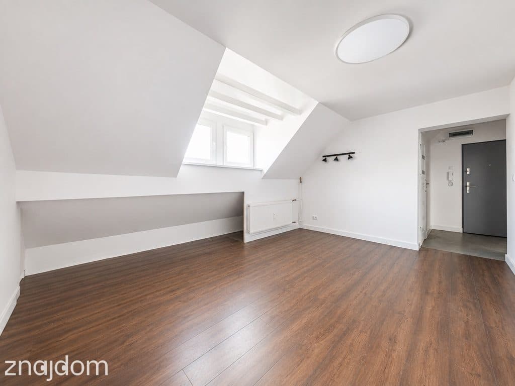 Mieszkanie z antresolą po remoncie | 44 m² | - zdjęcie 9
