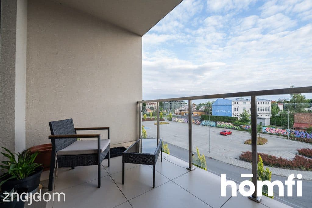 PRZESTRONNA KAWALERKA W APARTAMENTOWCU - zdjęcie 7